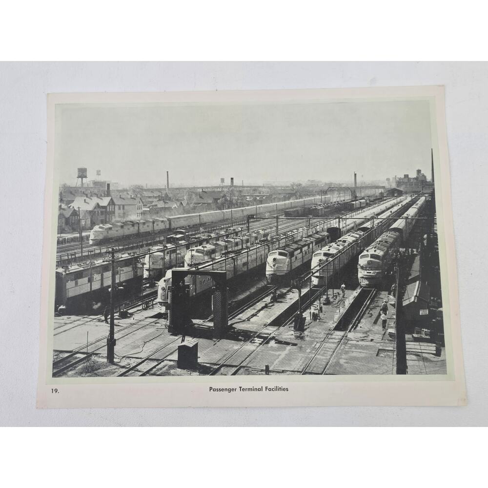 Vintage 1940s Railroad Passenger Train Terminal 11x8.5 Photo Print #4